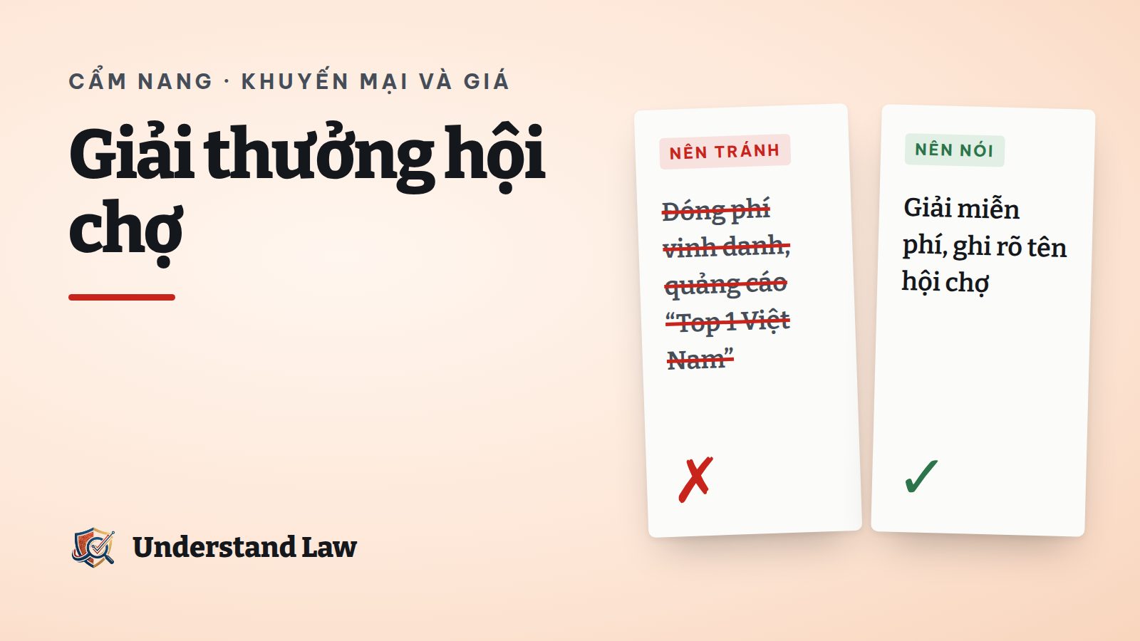 Chiếc cúp vàng đặt trên quầy gian hàng hội chợ