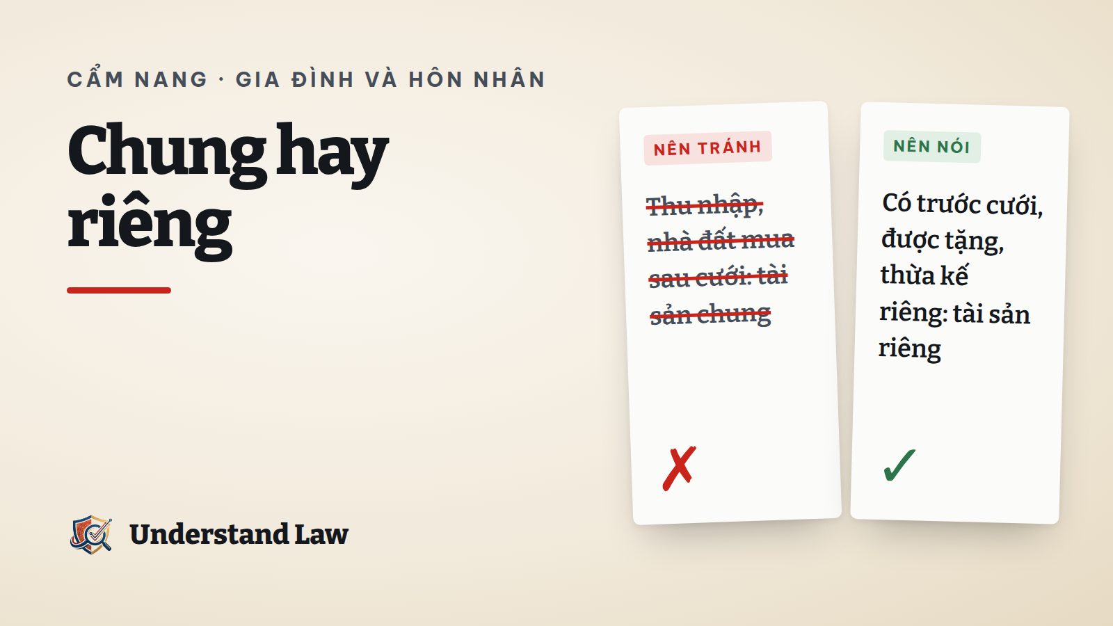 Hai chiếc hộp ghi chung và riêng chứa chìa khóa nhà và sổ tiết kiệm